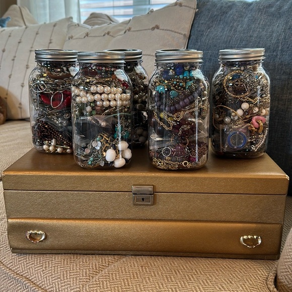 Jewelry Jar Containing 1-1.5 lbs of Wearable Jewelry- vintage to Now All Styles - Picture 1 of 9